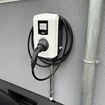 Grosse Gemuetliche Mit Klimaanlage, Parkplatz Inklusive !